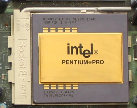 Процесор Intel Pentium PRO